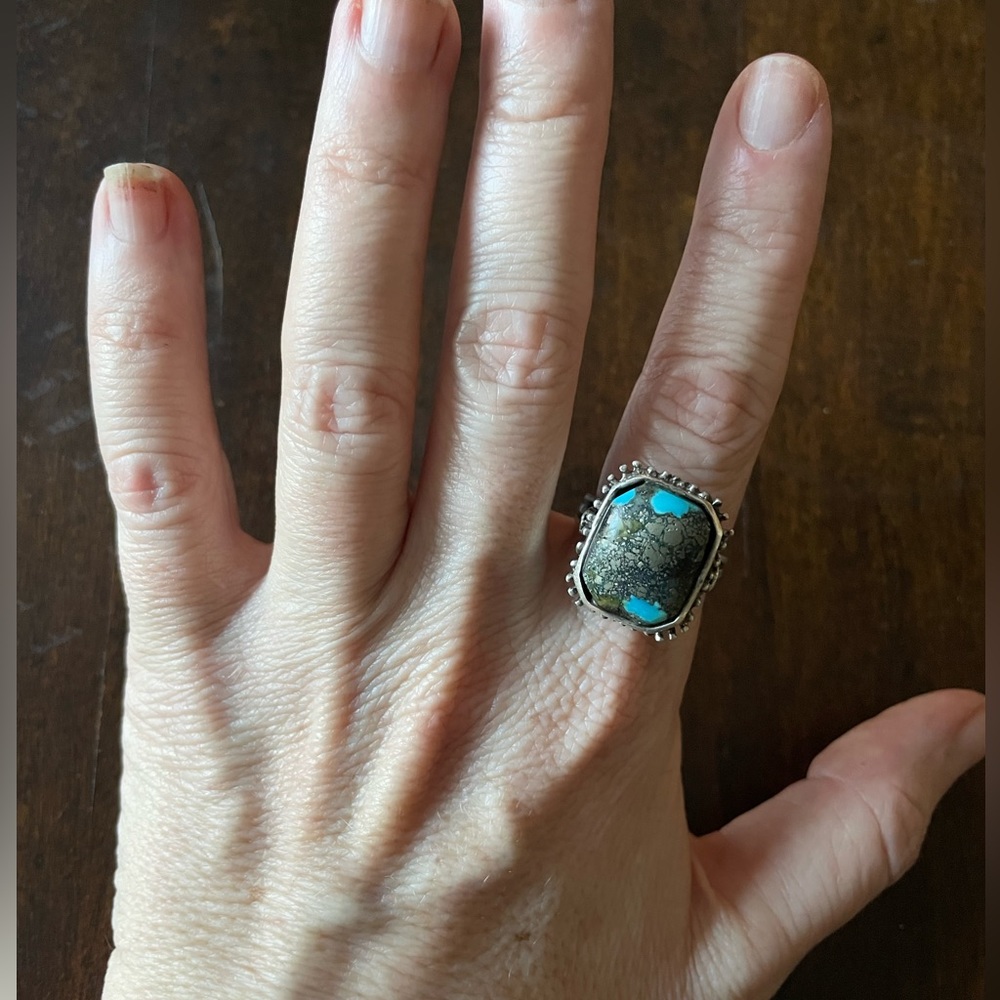 Vintage sterling and turquoise ring\sold